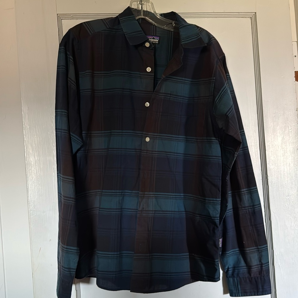Patagonia button down shift, casual